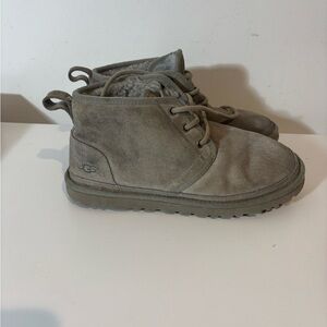 UGG Women Size 8 Neumel Ankle Tie Boots Gray Warm Winter Casual Suede